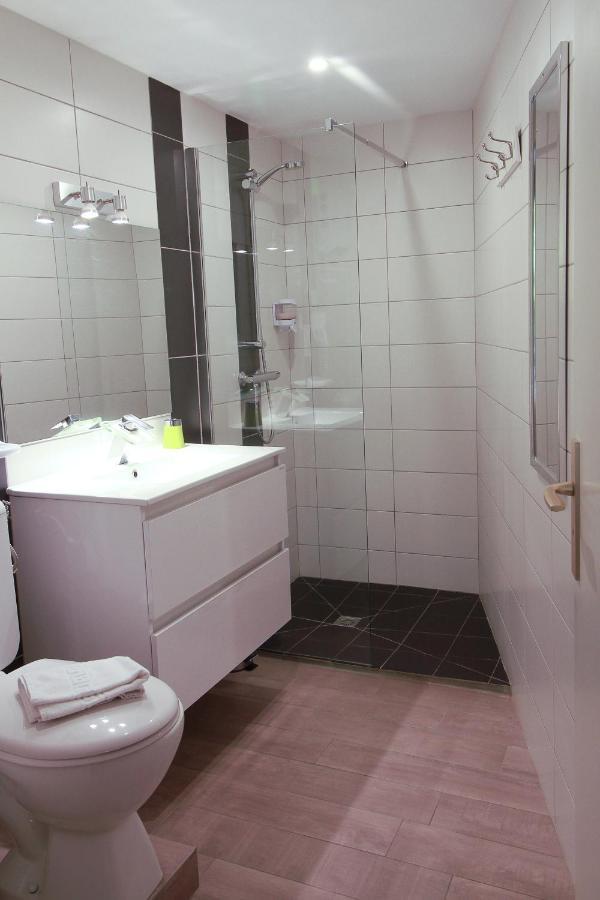 Hotel La Couronne Marmande Eksteriør bilde