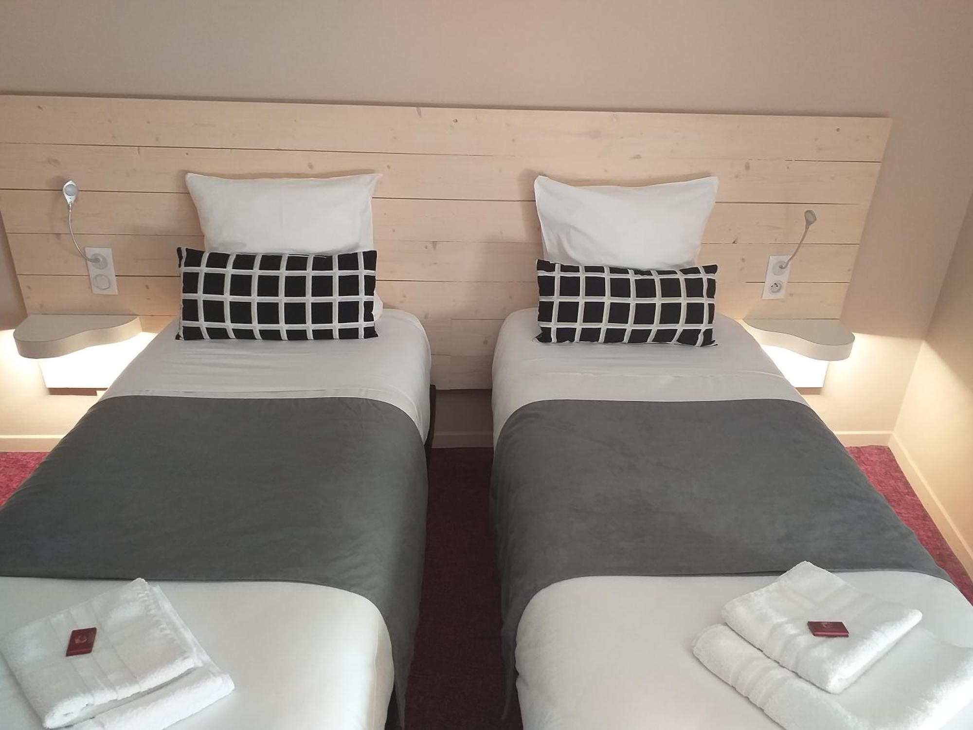 Hotel La Couronne Marmande Eksteriør bilde